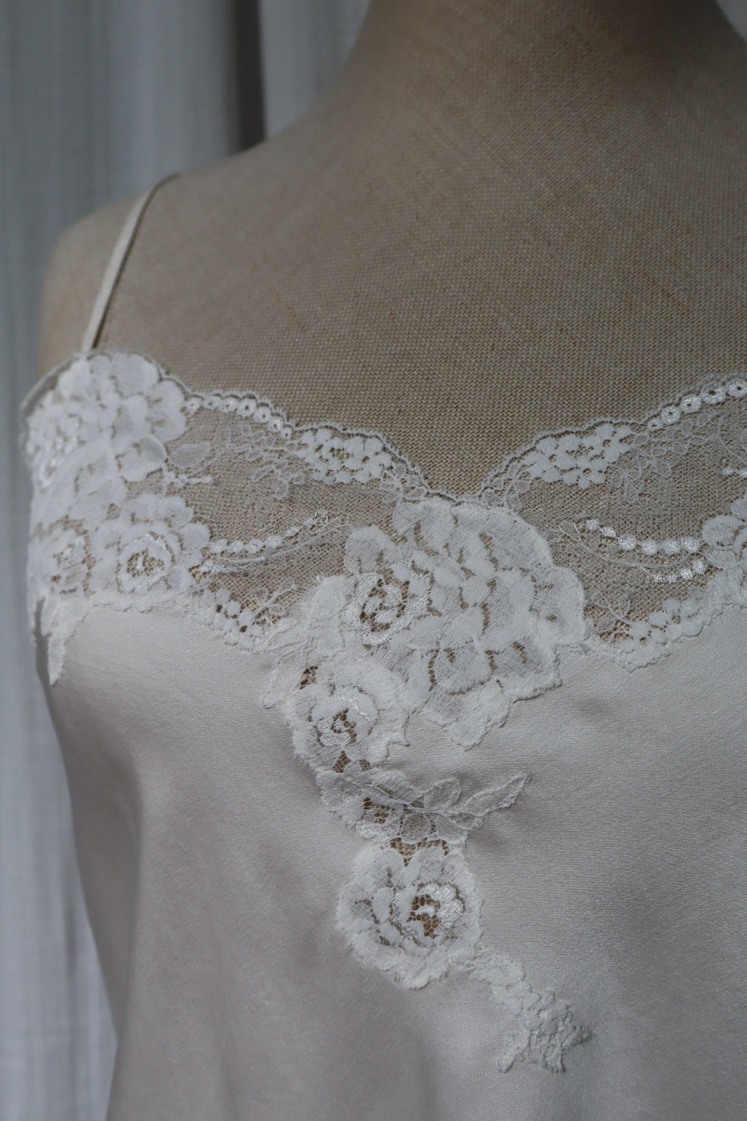 100% silk Marjolaine camitop with lace details size XL