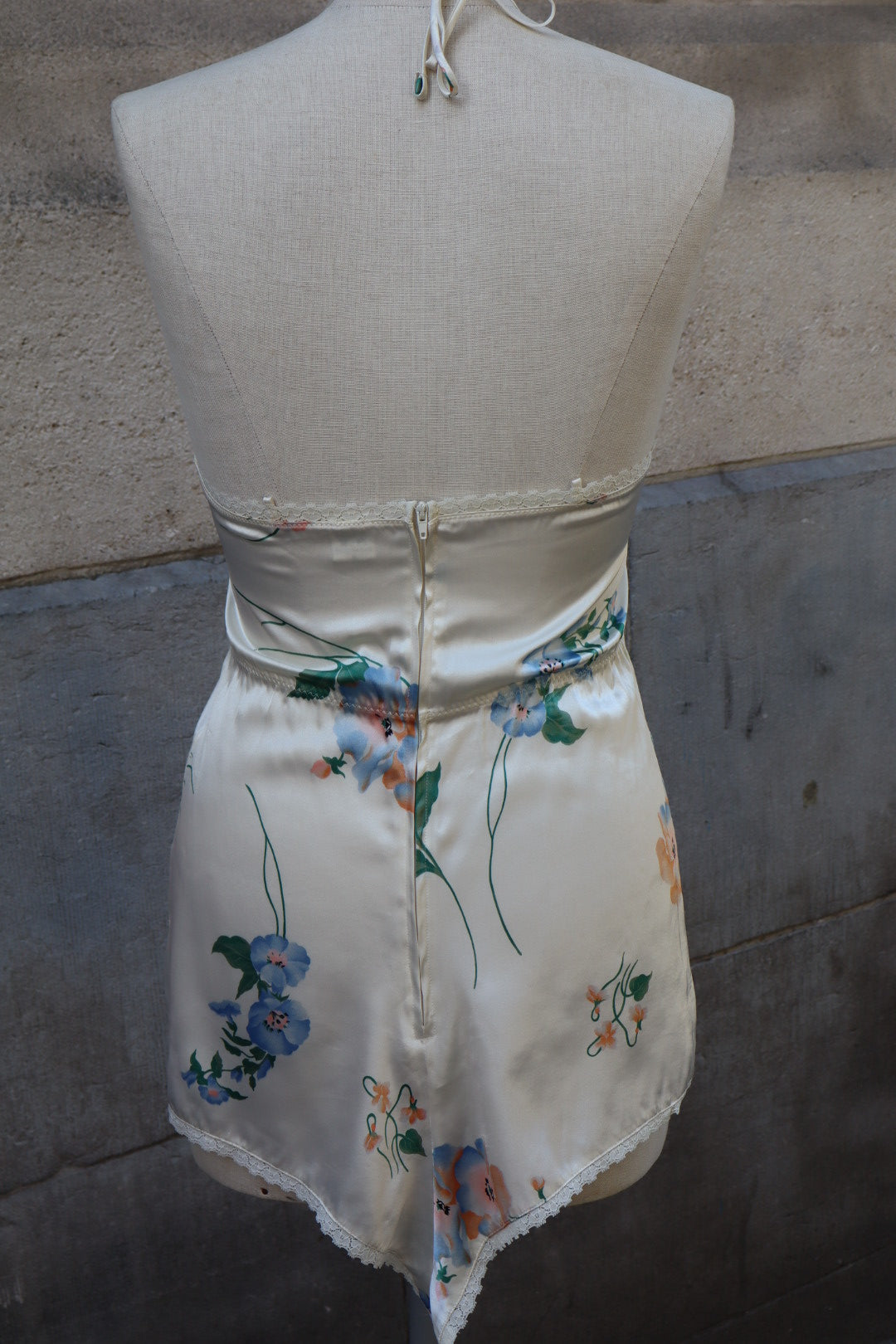 Satin flower print body with lace top, size M / L