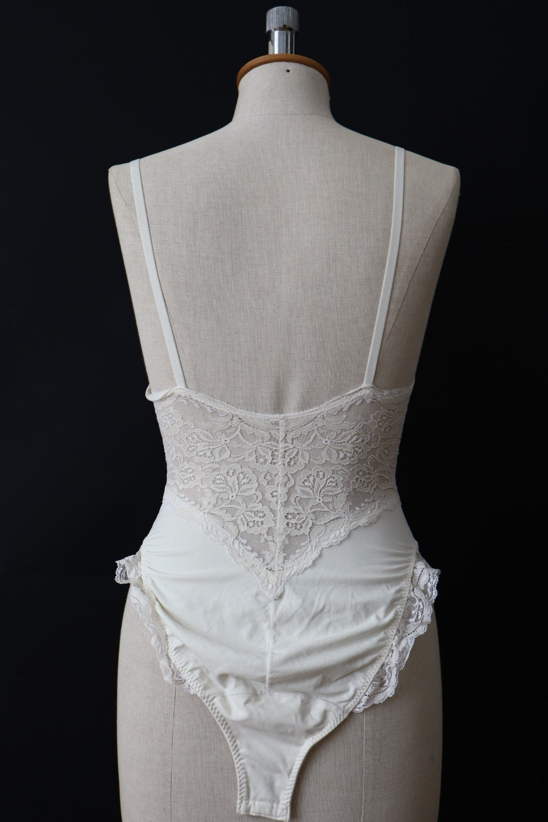 White vintage lace body size small (A cup)