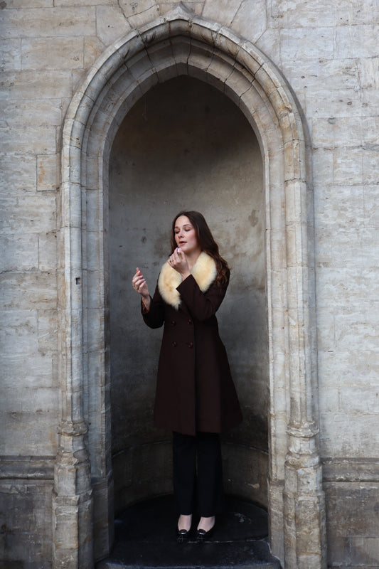 Long brown coat with fur collar, sizes S up to L