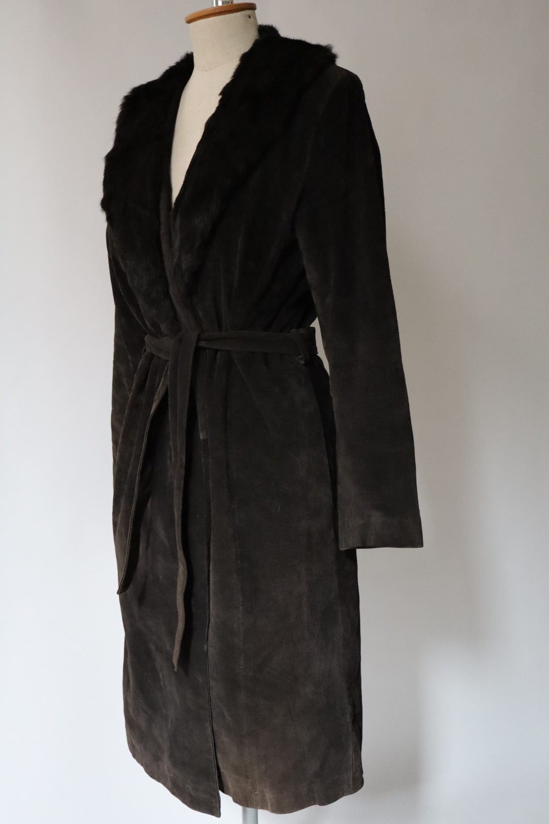 Dark Brown suède coat with fur collar - size L - vintage Nafnaf