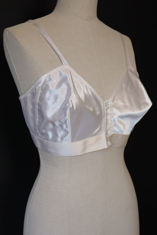 1950’s satin bullet bra size XL