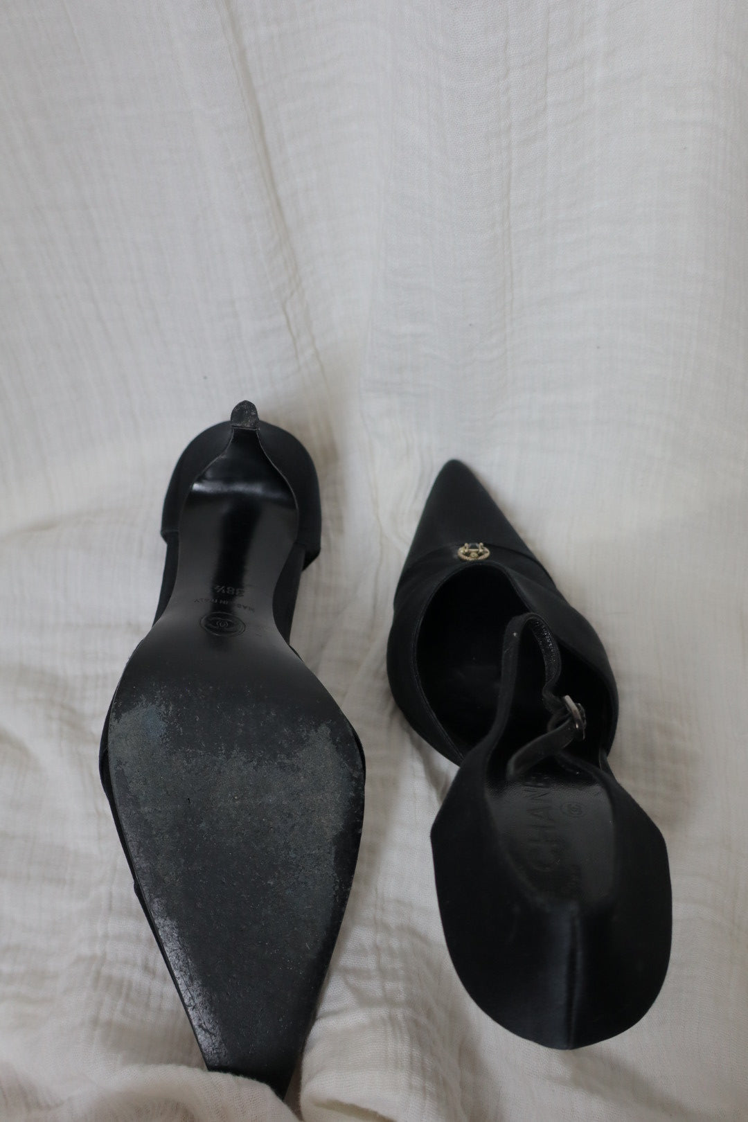 Black Chanel heels with pearl detail size 38.5 (us 8)