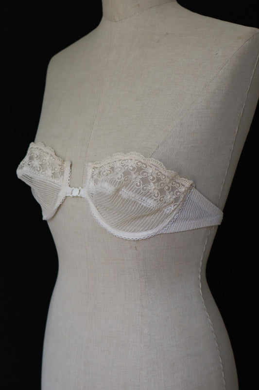 Christian Dior white lace bralette size eu75B / fr90b / us34b