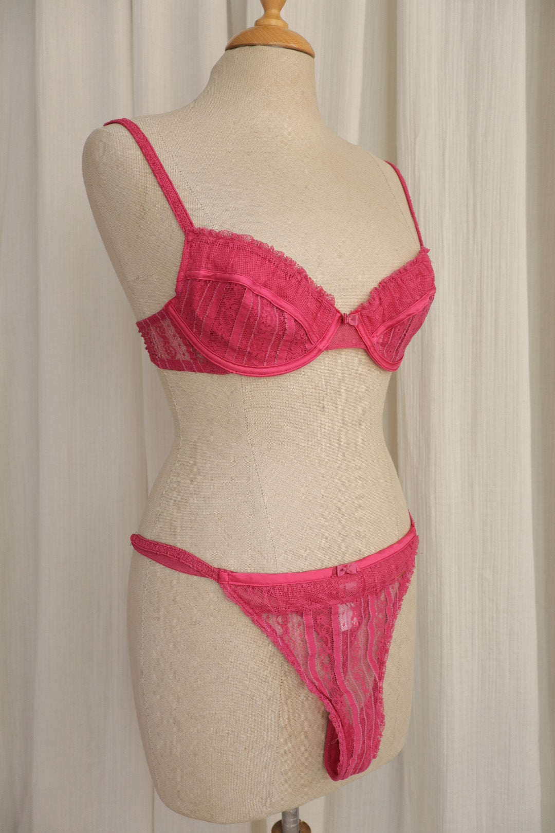 Christian Dior early 2000’s lingerie set size M / EU75A/FR90A/US34A