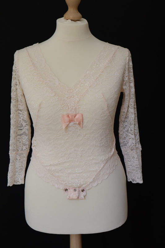 1970’s soft pink lace body with sleeves size Large