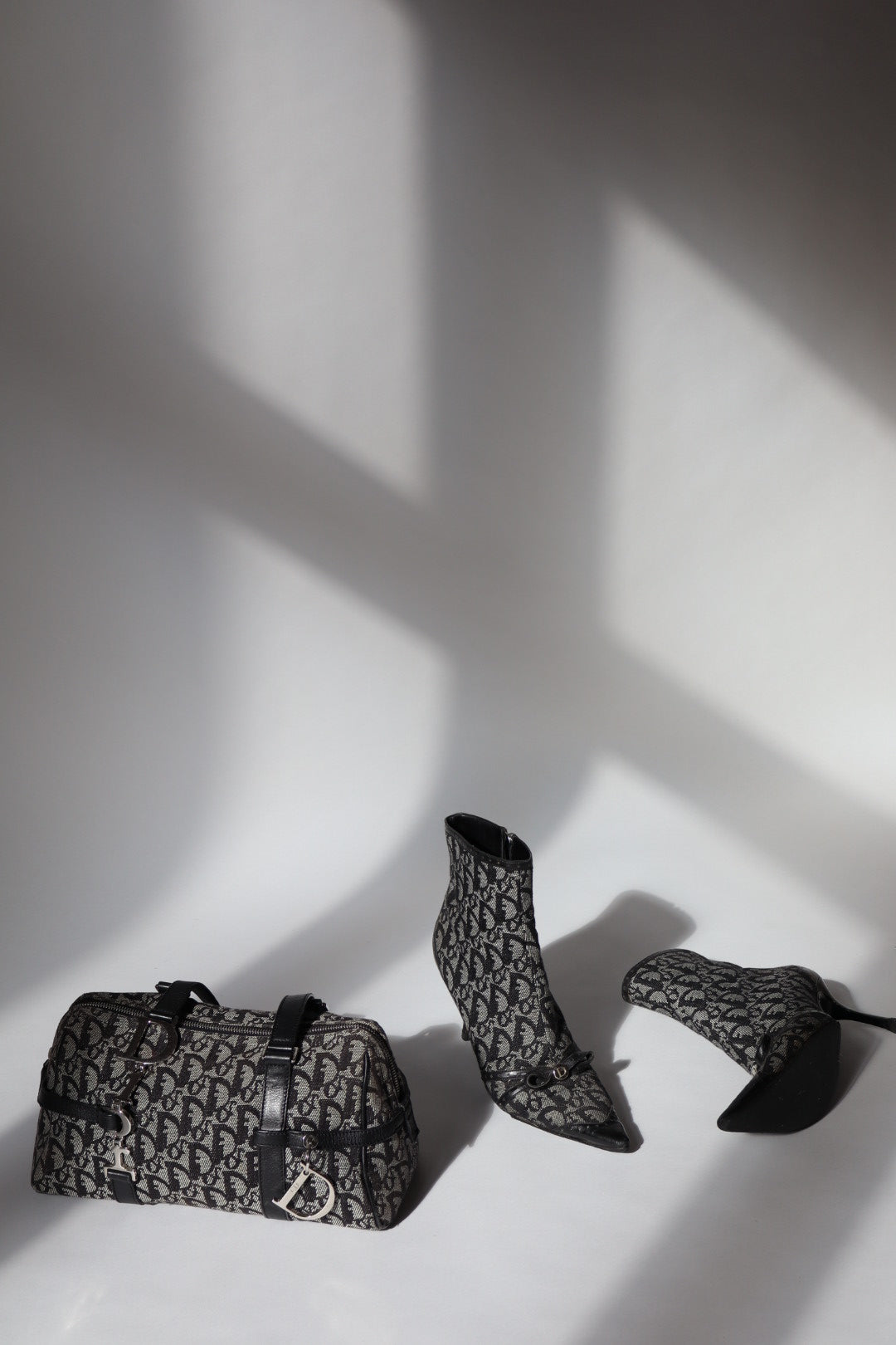 Dior F/W 2004 trotter spellout bag - grey & black oblique print diorissimo