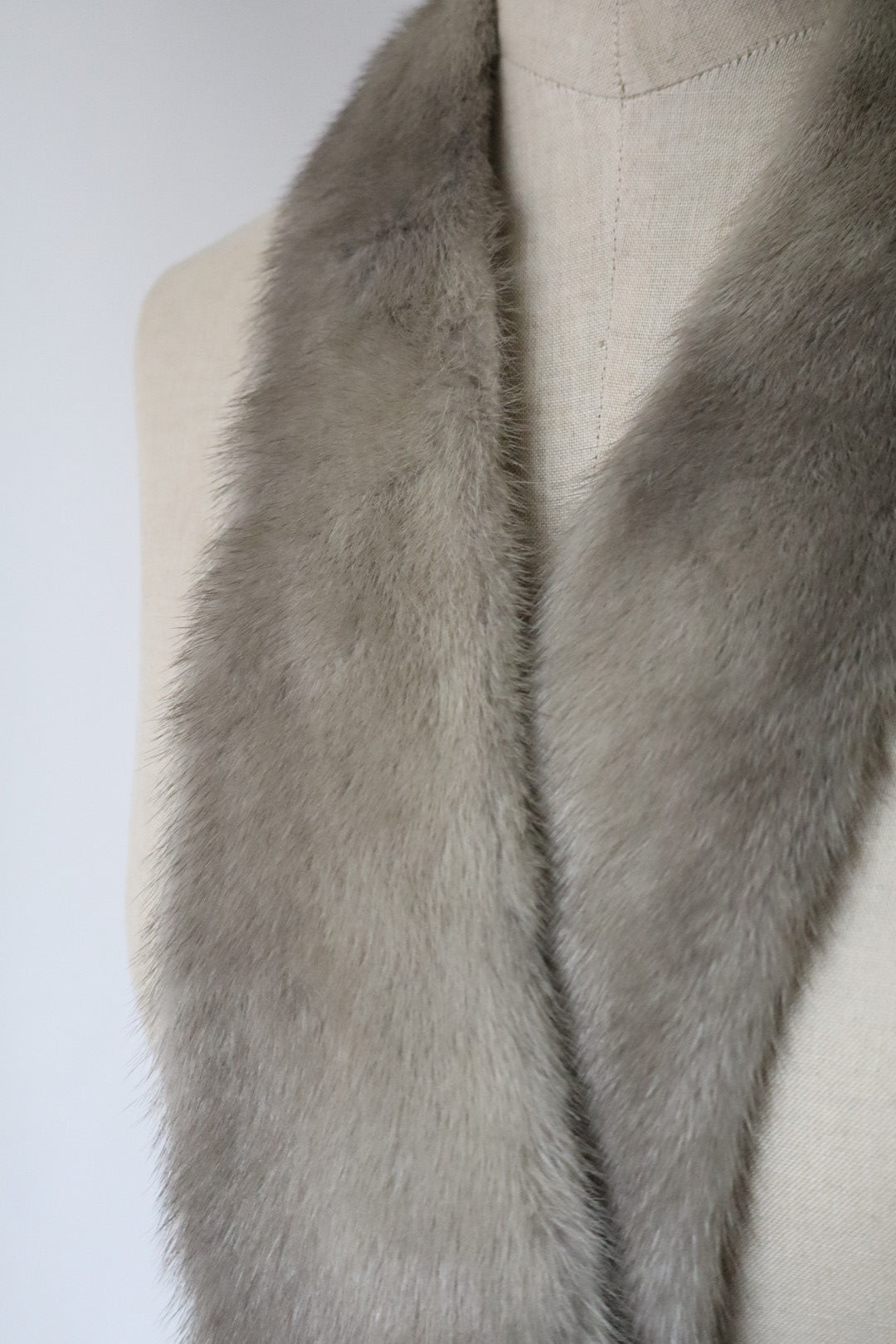 Grey 1950’s mink fur shawl & hat set
