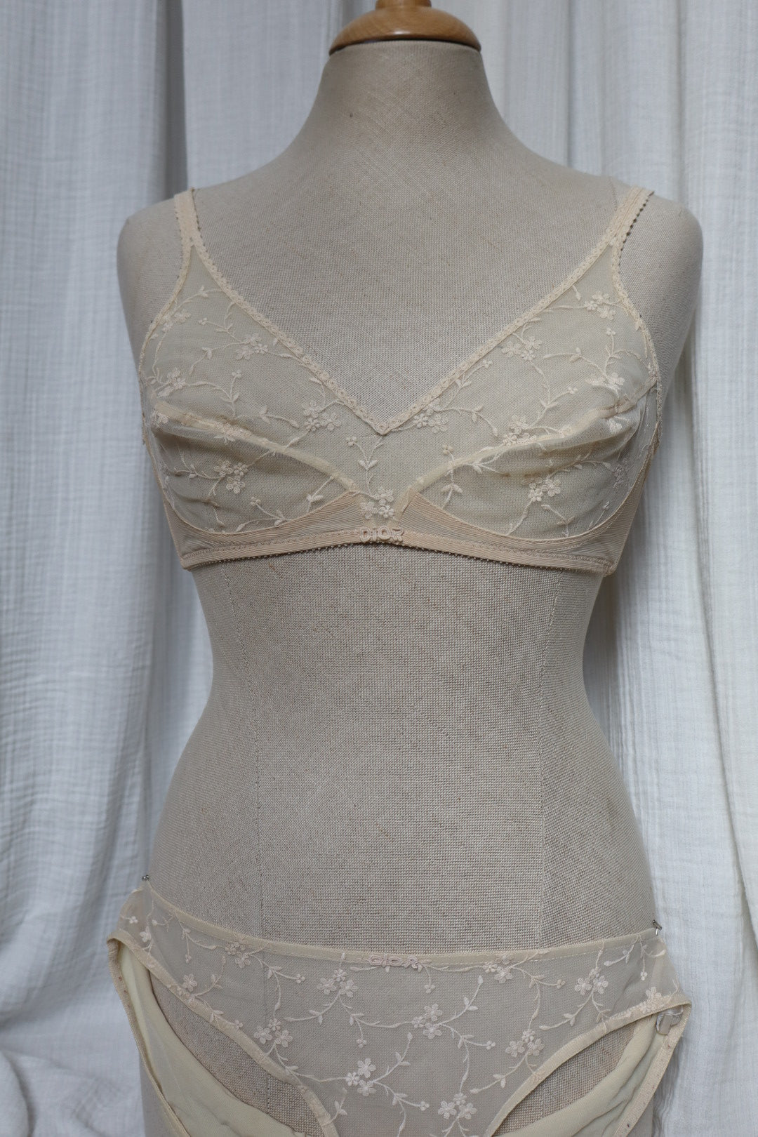 Christian Dior nude lingerie set size M/L