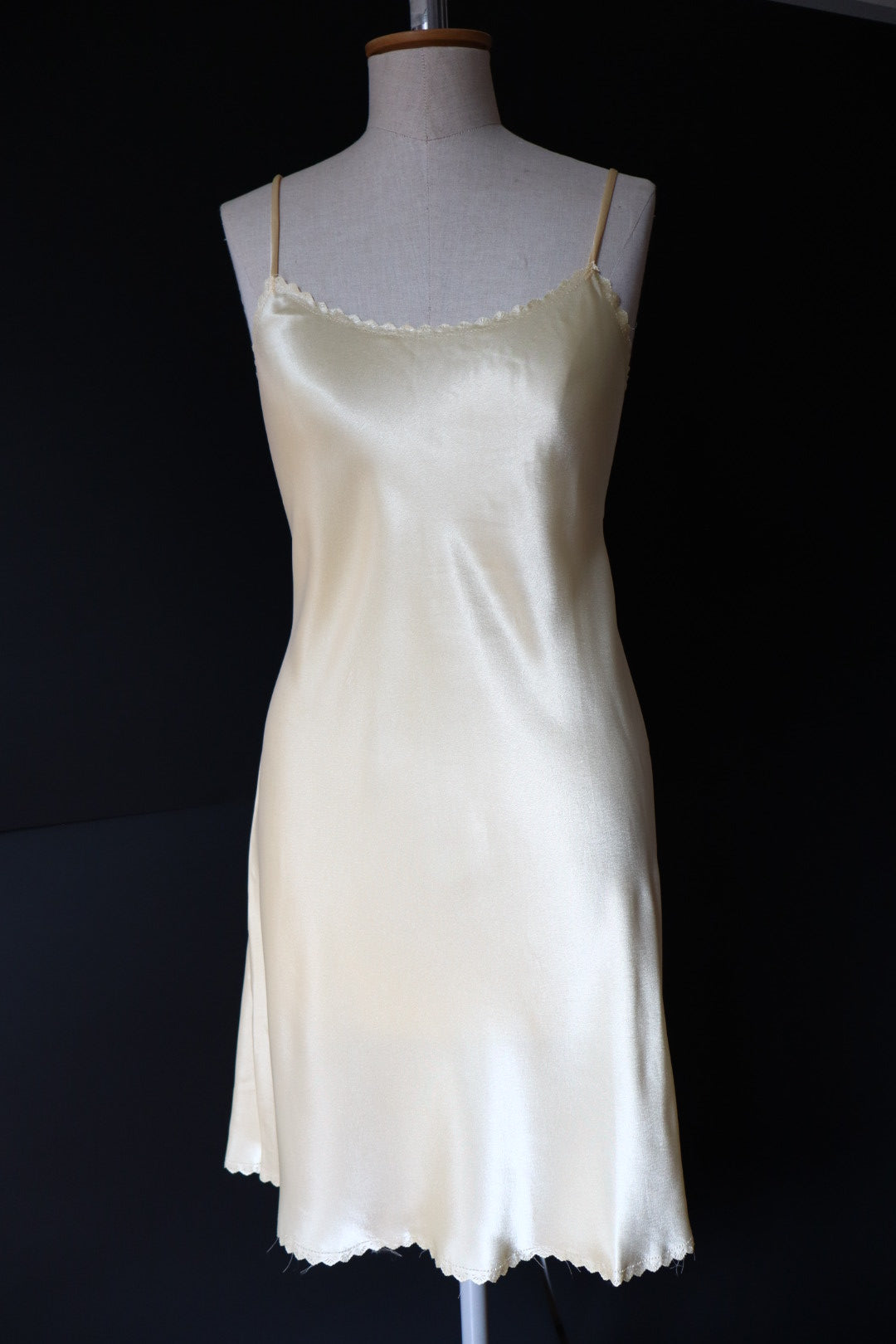 Butteryellow 1980’s slipdress size S/M
