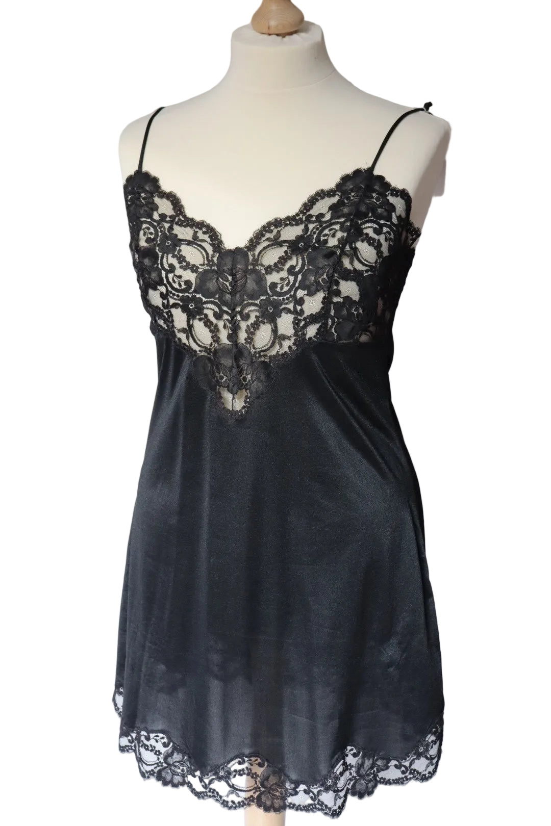 1980’s black slipdress with lace- size XL