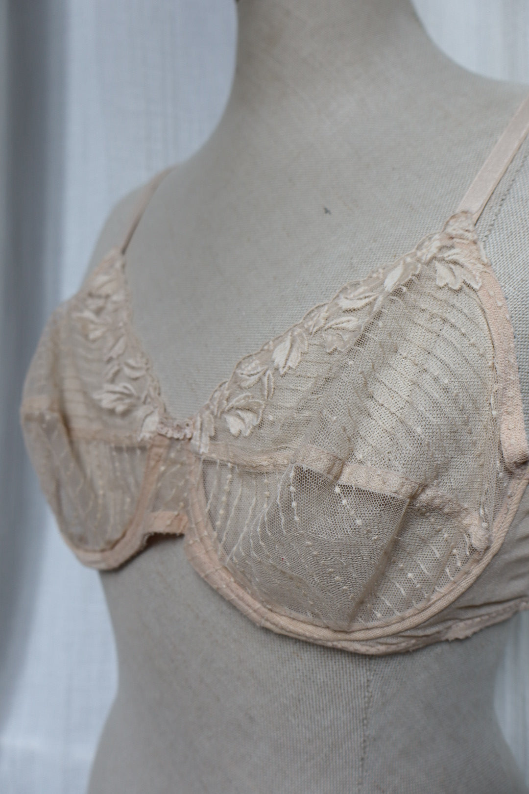 Christian Dior soft pink lace lingerie set size EU80B / Large