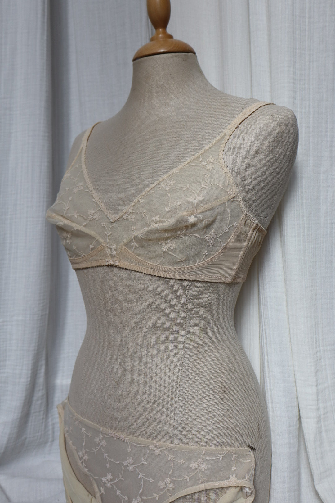 Christian Dior nude lingerie set size M/L