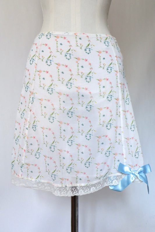Christian Dior Summer/Spring 2005 floral vine skirt size XS with bow