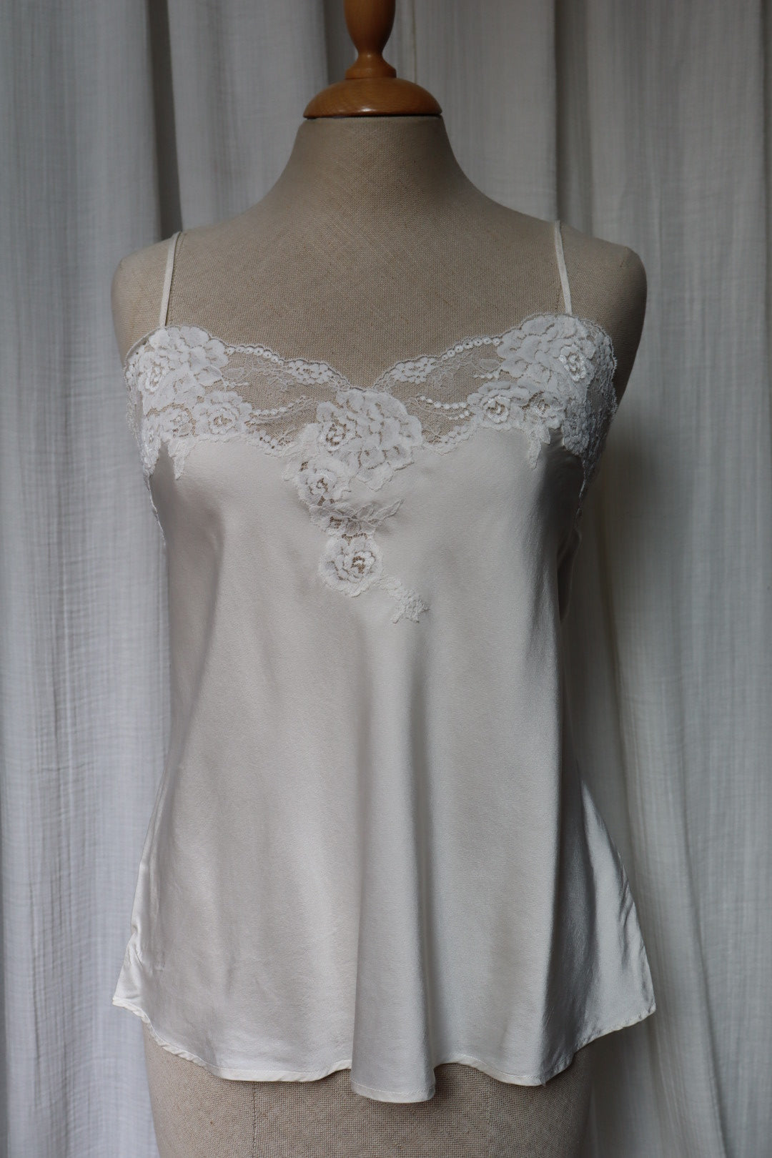 100% silk Marjolaine camitop with lace details size XL