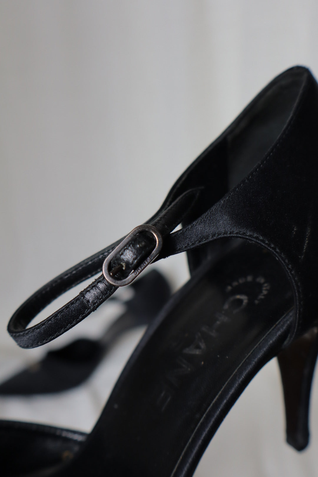 Black Chanel heels with pearl detail size 38.5 (us 8)