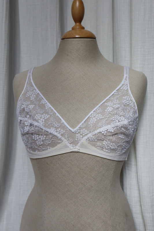 Christian Dior white lace bralette size EU75B/FR90B - medium / large
