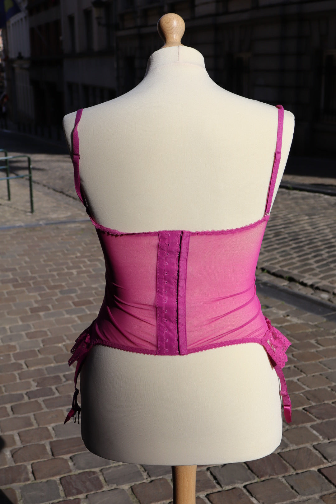 1970’s fushia bustier size XL (eu95C / FR110C)