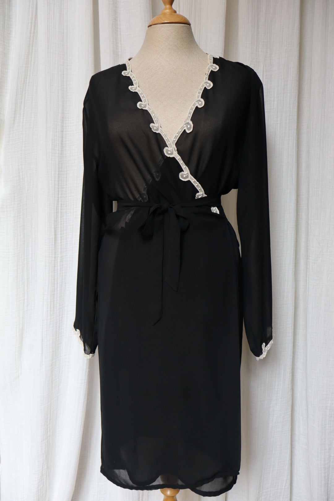 Black see trough dressing robe Darjeeling size M