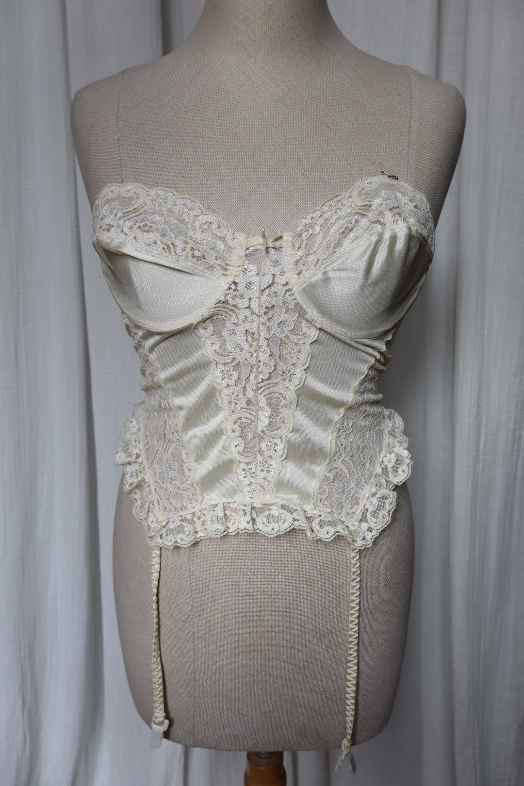 1970’s bustier size M, pale yellow, Made in USA