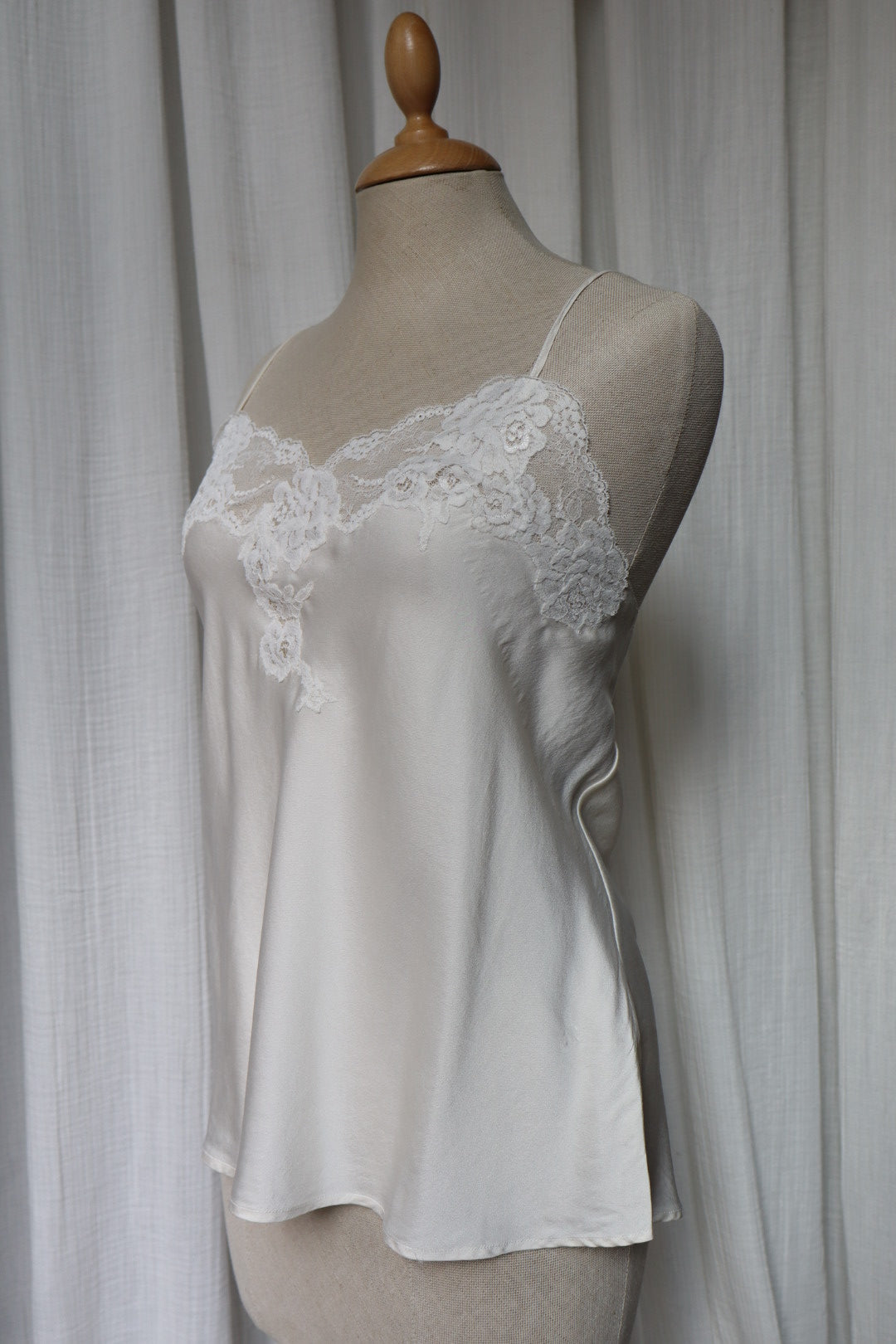 100% silk Marjolaine camitop with lace details size XL