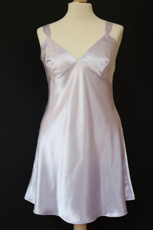 Satin flowy lilac slipdress size XL