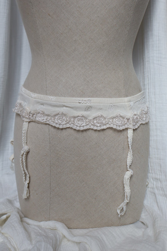 Christian Dior 100% silk jartelles size M