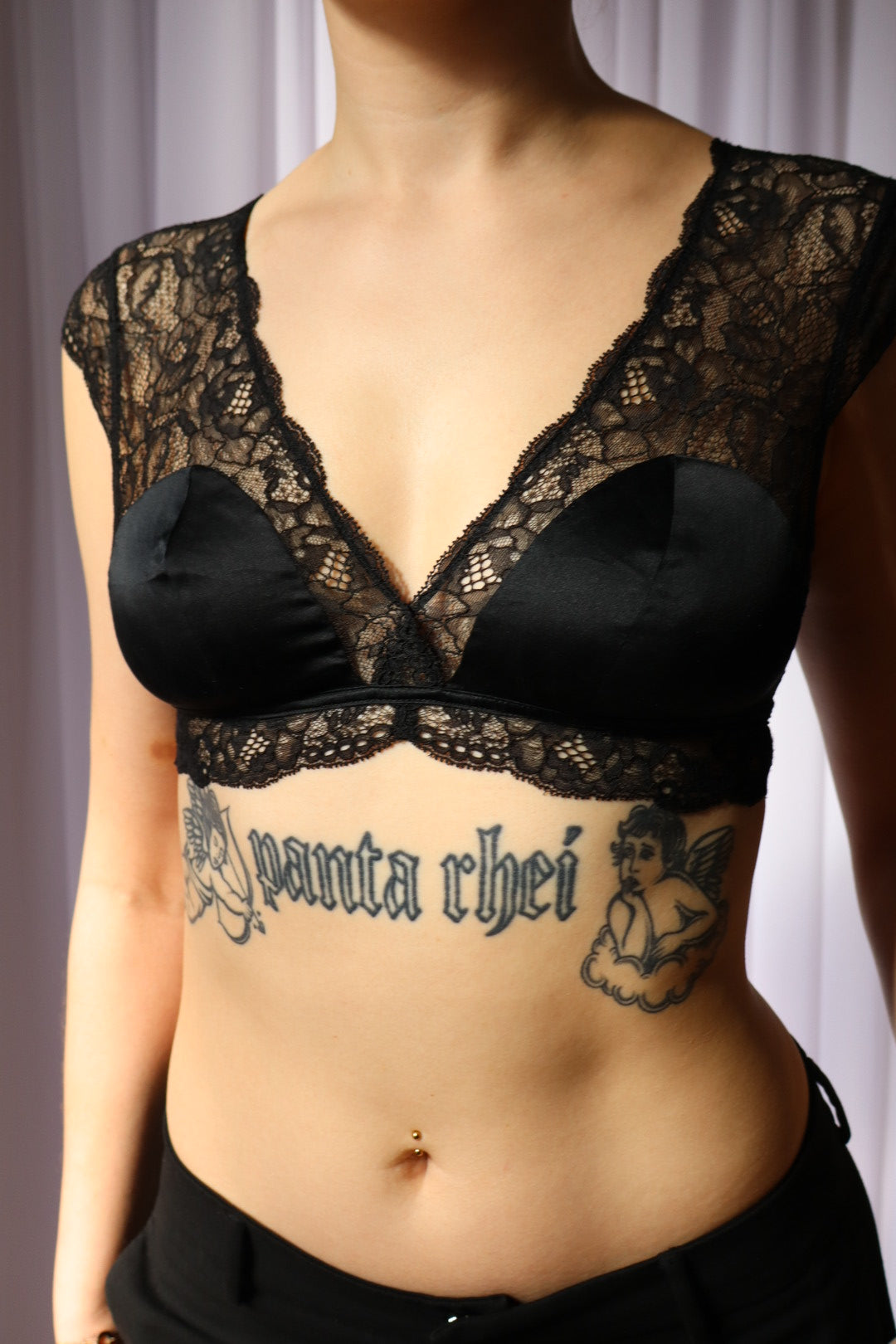 Black lace bralette with open back - size M