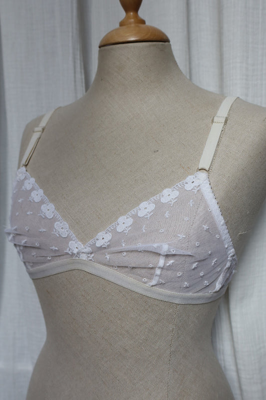 Christian Dior white lace bralette size S/M