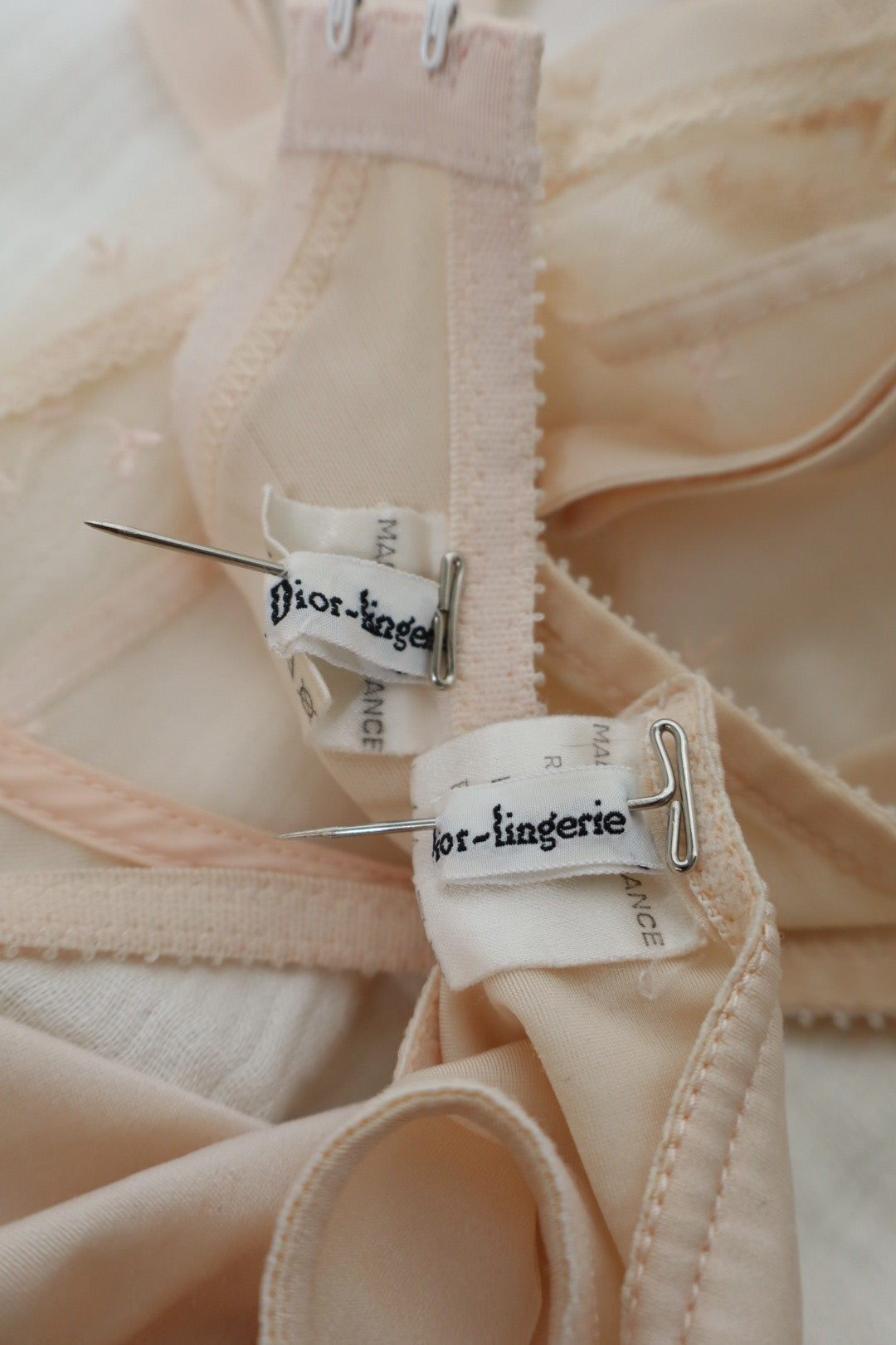 Christian Dior soft pink lace lingerie set, size EU75B / FR90B / M-L