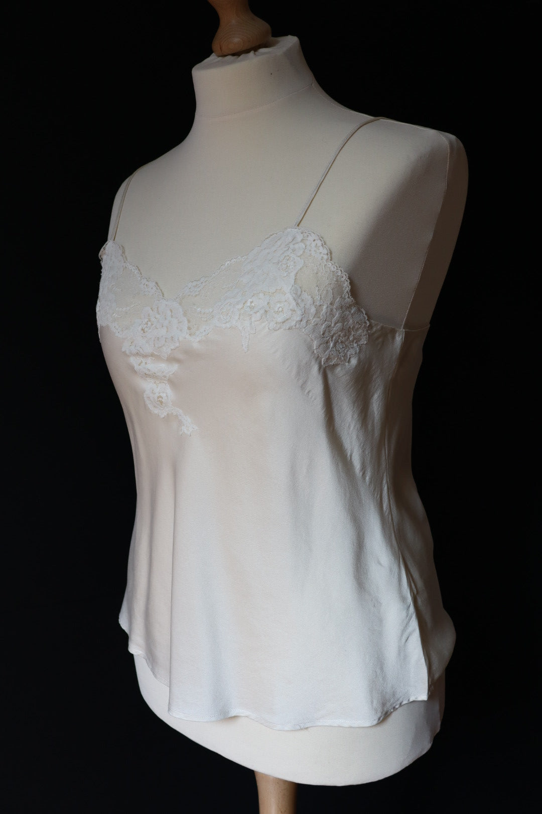 100% silk Marjolaine camitop with lace details size XL