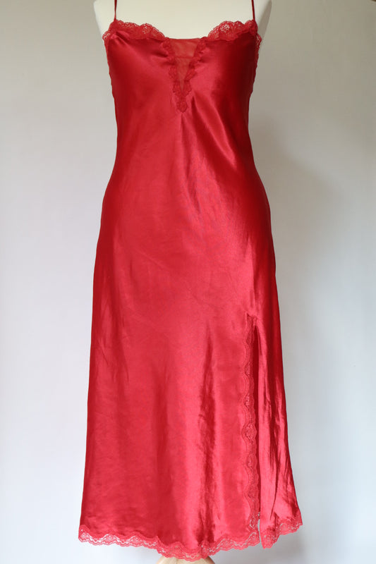 Red satin long slipdress size XXL with open back and lace details
