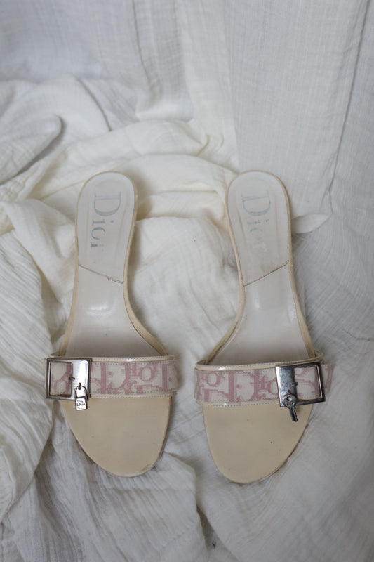 Dior by John Galliano early 2000’s block heels from their iconic girly collection, with lock&key, size 40