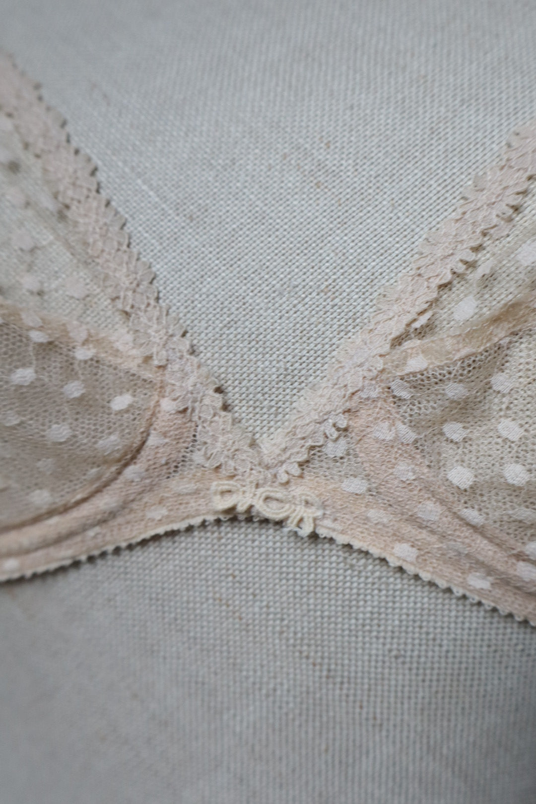 Christian Dior soft pink lace bralette size EU70B/FR85B/US32B