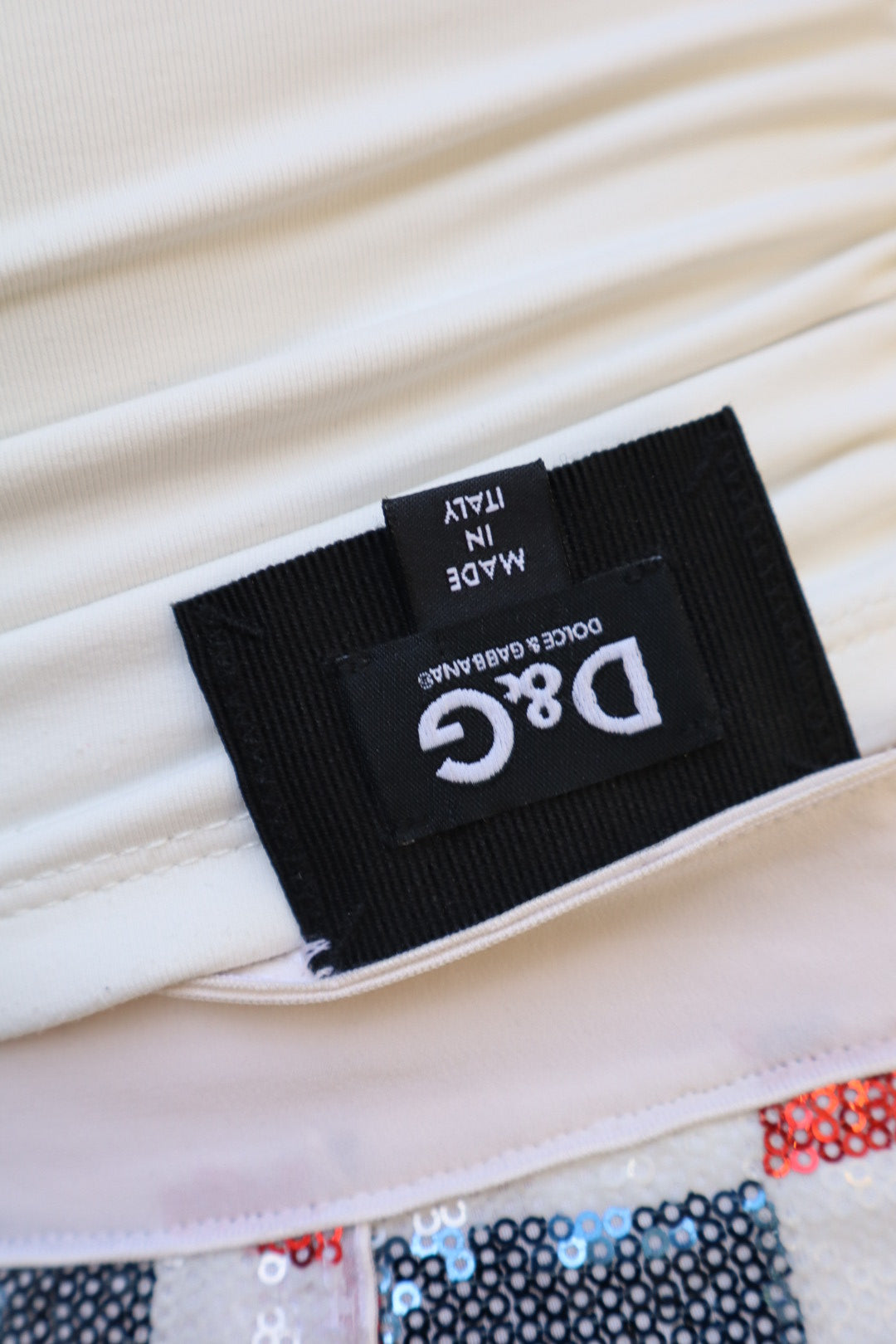 Dolce&Gabbana early 2000s checkered sequin skirt with pleads in the back - size M