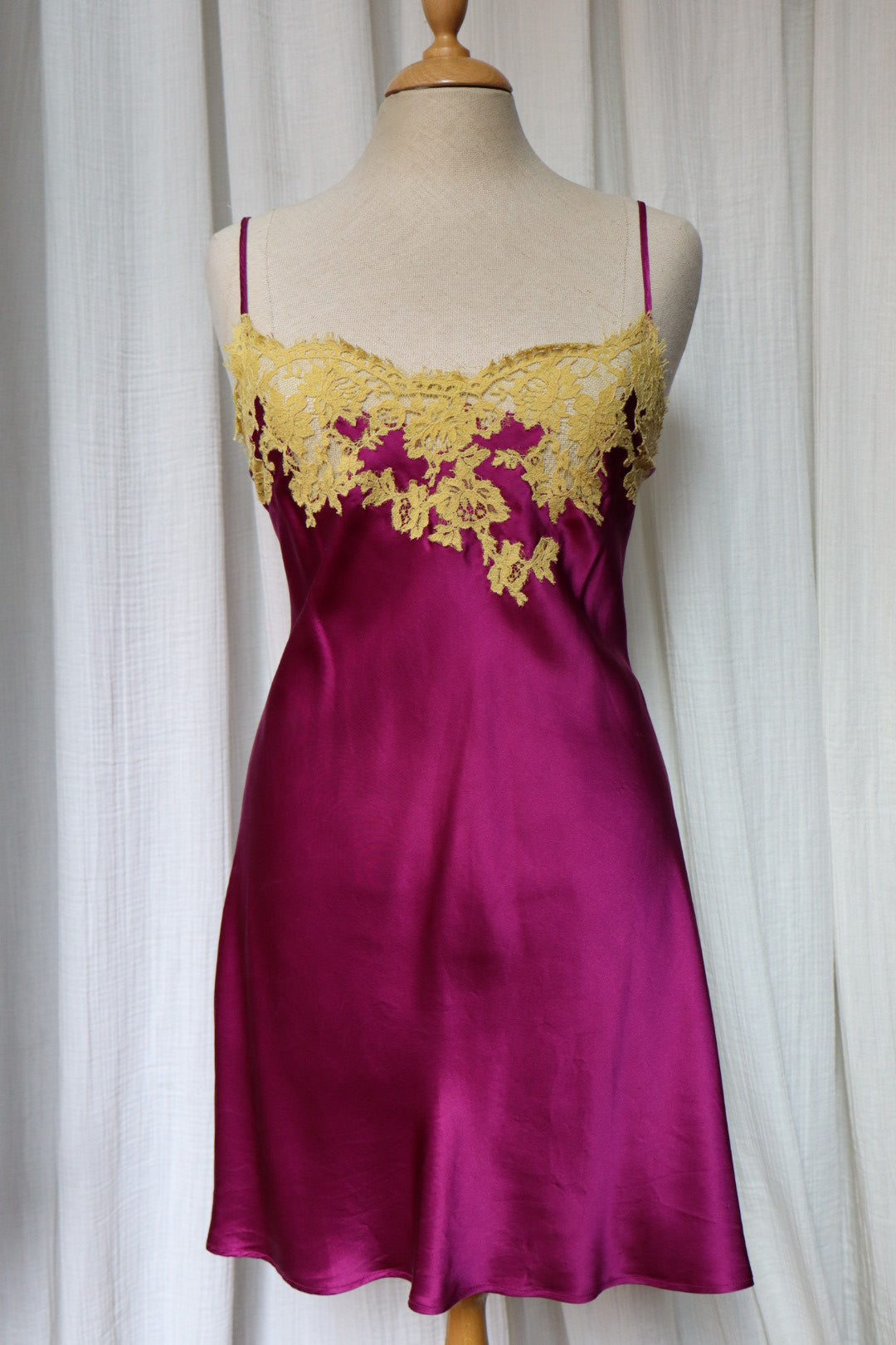 100% silk Marjolaine slipdress size M, purple with contrasting lace