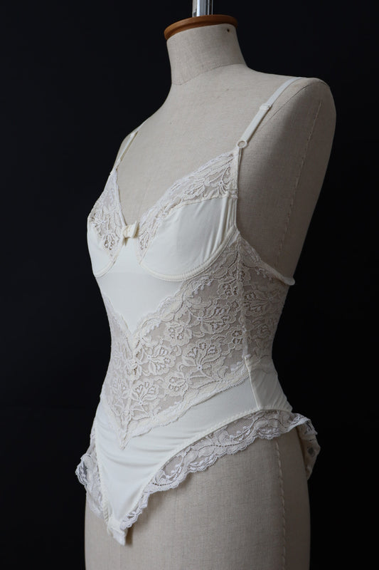 White vintage lace body size small (A cup)