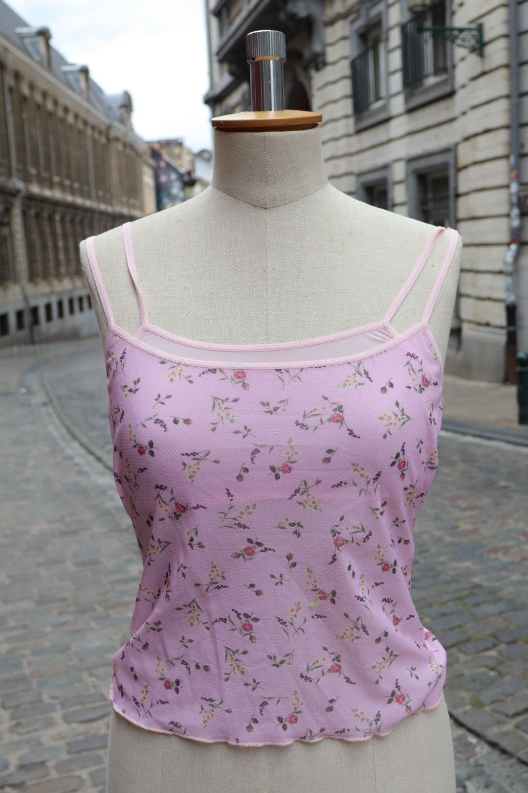 Floral pink cami top size S