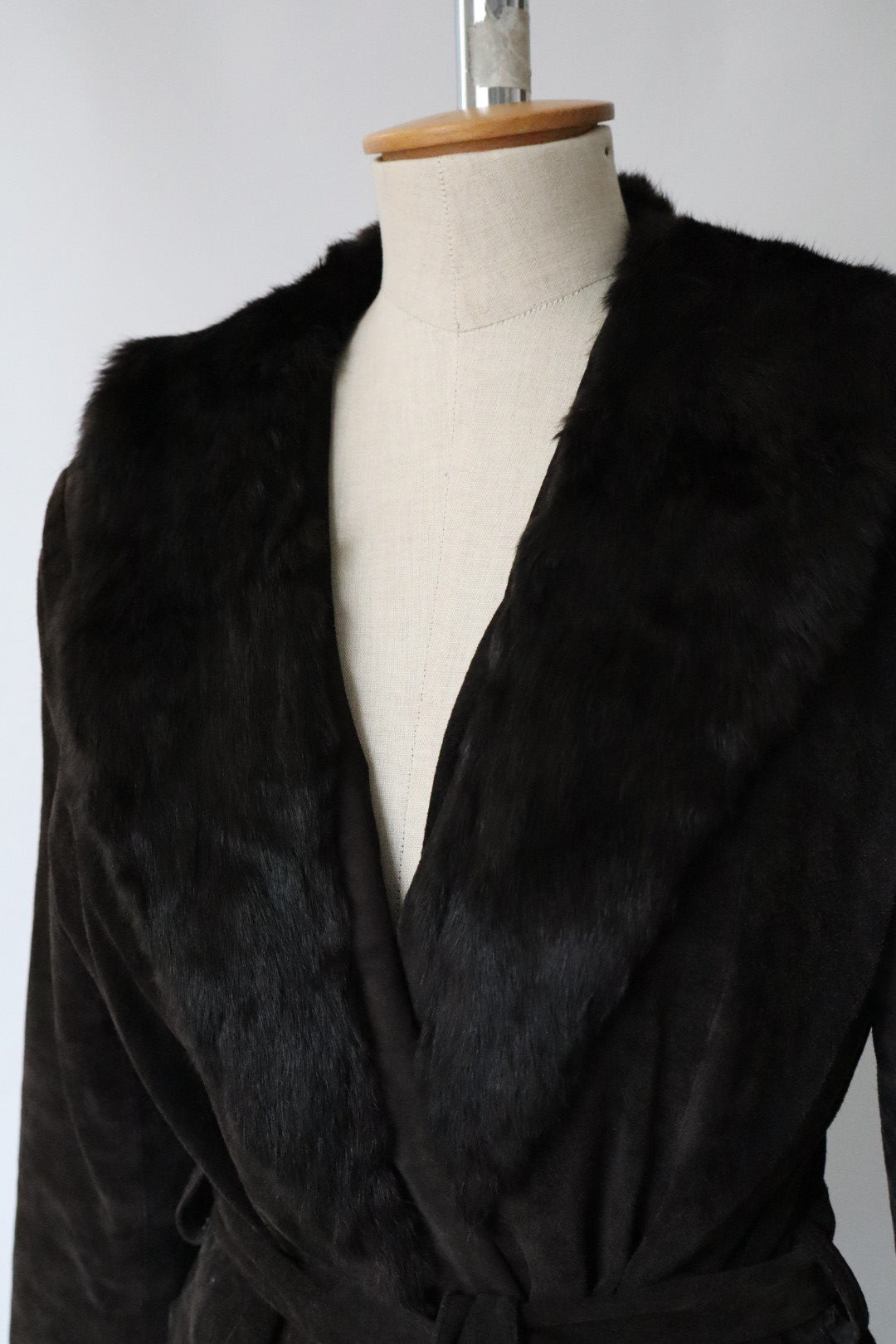 Dark Brown suède coat with fur collar - size L - vintage Nafnaf