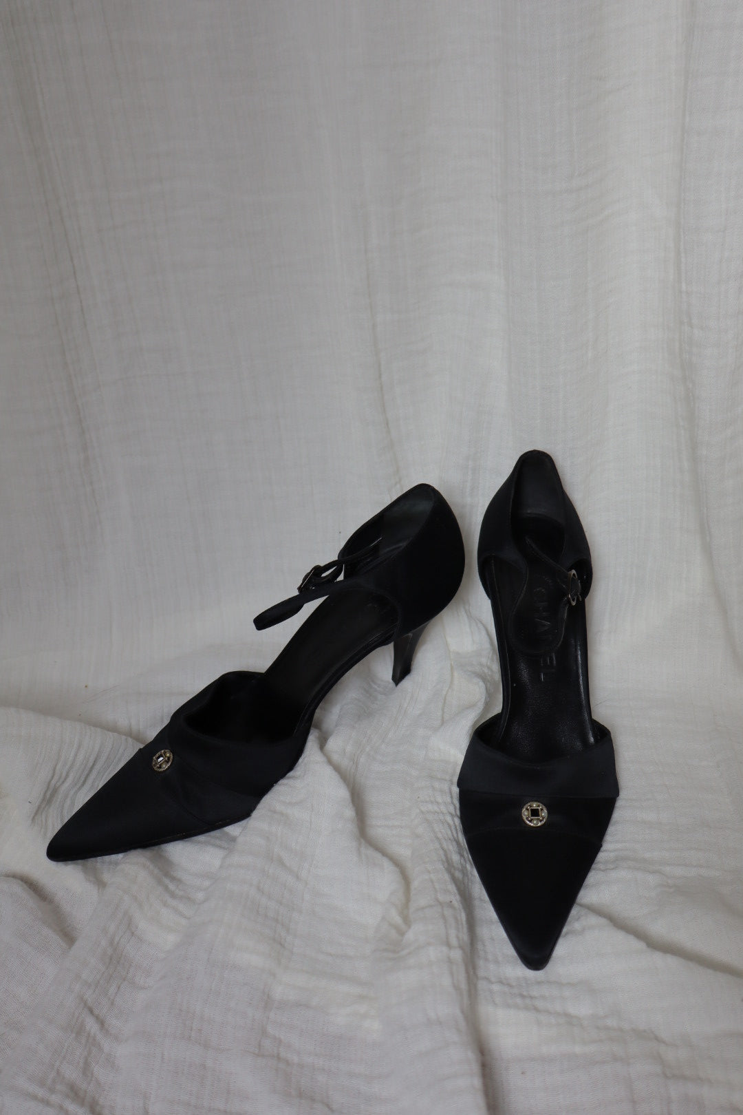 Black Chanel heels with pearl detail size 38.5 (us 8)
